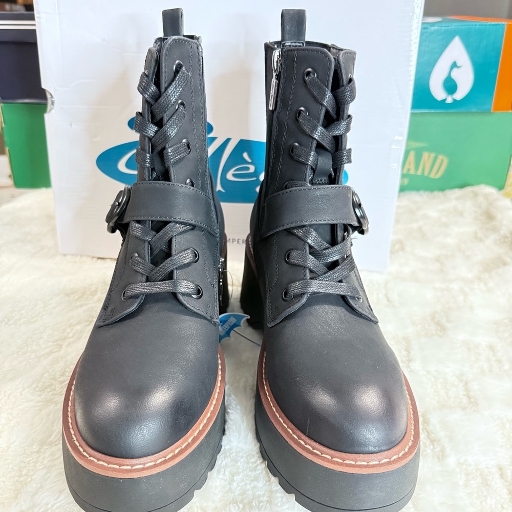 Aqua College Lace-Up Combat Boots Size 7.5 waterproof New - Picture 5 of 11